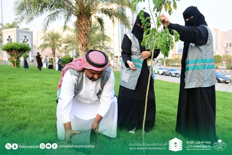 متطوعون يشاركون في المبادرة