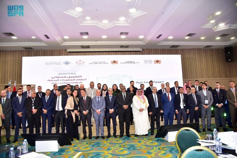 المشاركون بورشة العمل بمدينة مراكش في لقطة جماعية (مكة)