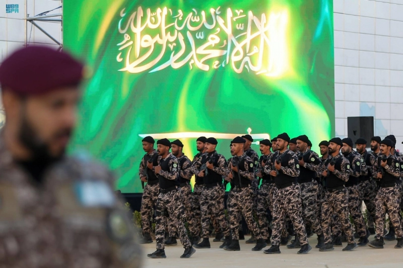 من العروض العسكرية (مكة)