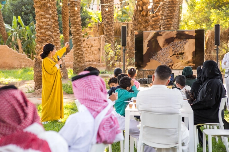 من عرض الأعمال الفنية (مكة)