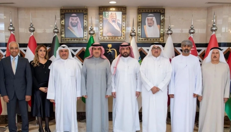 على هامش الاجتماع