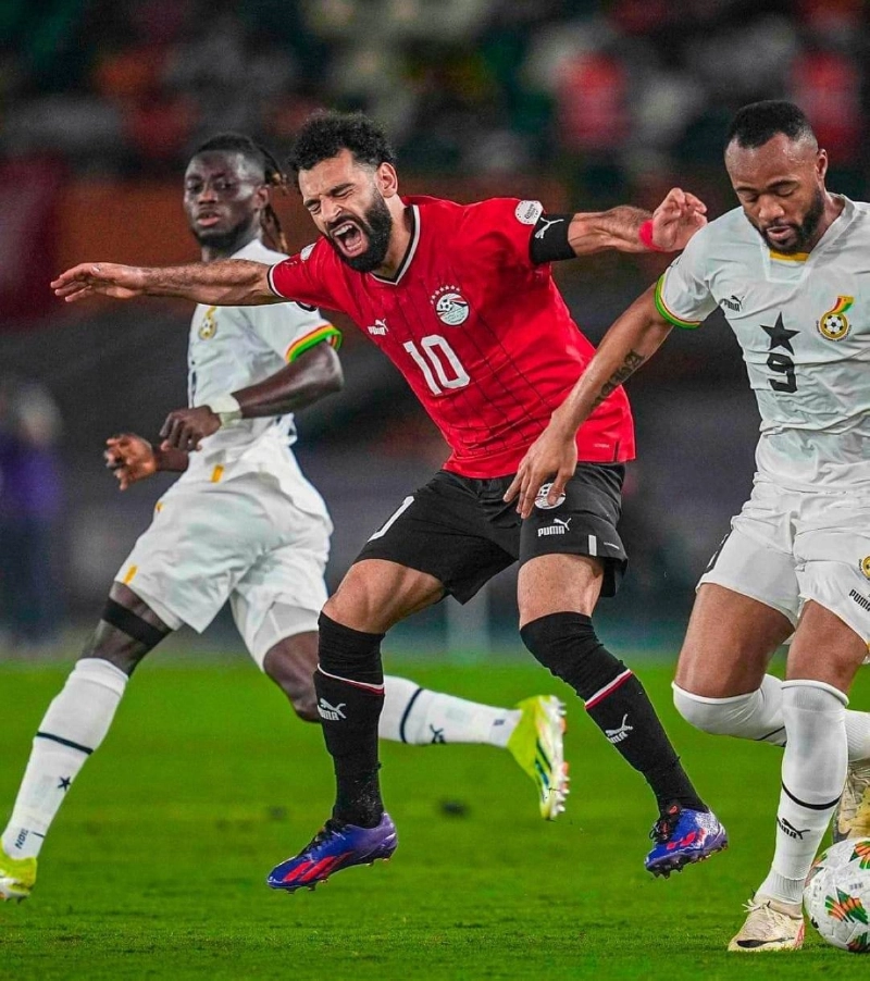 لحظة إصابة محمد صلاح