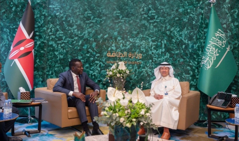من اللقاء