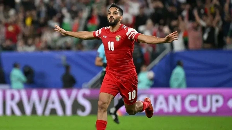 موسى التعمري يحتفل