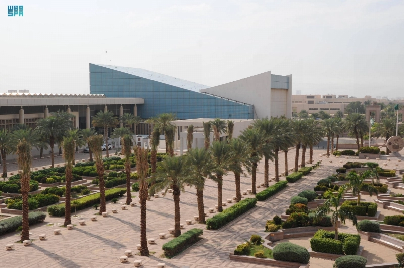 مبنى جامعة الملك عبدالعزيز (مكة)