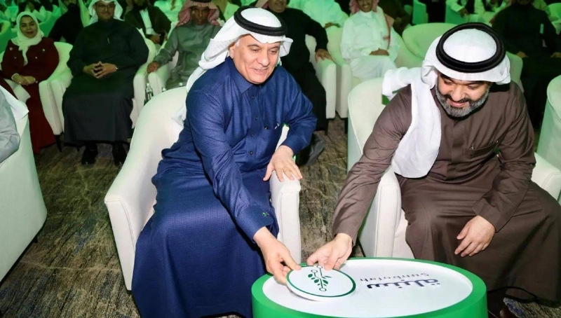 الفضلي والسواحة خلال إطلاق برنامج سنبلة (مكة)