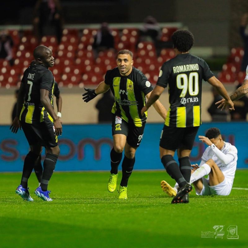 عبدالرزاق حمدالله يحتفل بهدفه