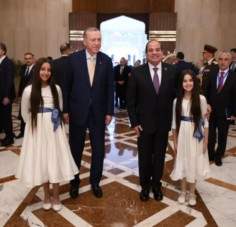 الرئيسي السيسي مع نظيره التركي إردوغان (مكة)