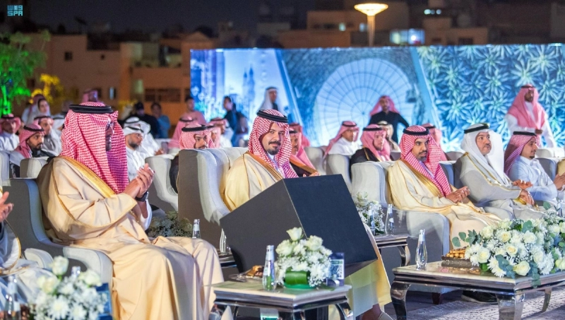 سلمان بن سلطان خلال التدشين (مكة)