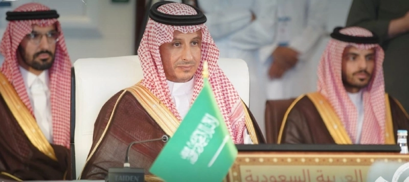 الخطيب خلال مشاركته في الاجتماع