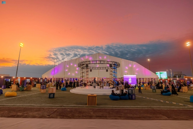 من حضور المهرجان (مكة)