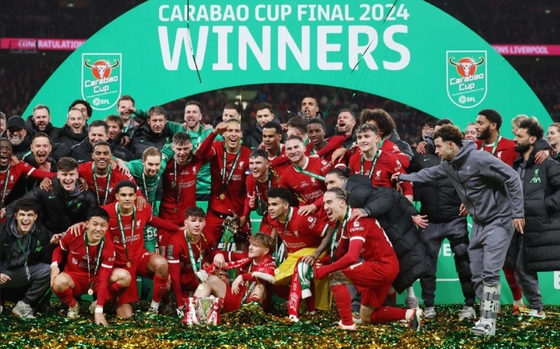 ليفربول يتوج بكأس الرابطة الإنجليزية