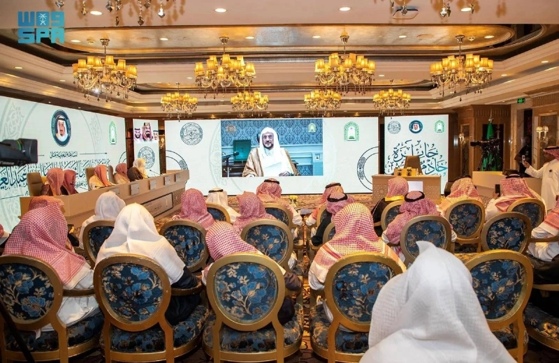 آل الشيخ خلال افتتاح التصفيات النهائية (مكة)