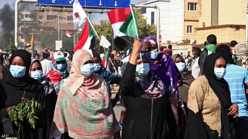 سودانيات في مسيرة تندد بالاغتصاب (مكة)