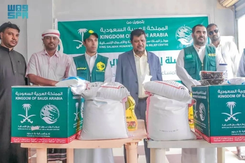 سلال ومساعدات في أغلب المحافظات