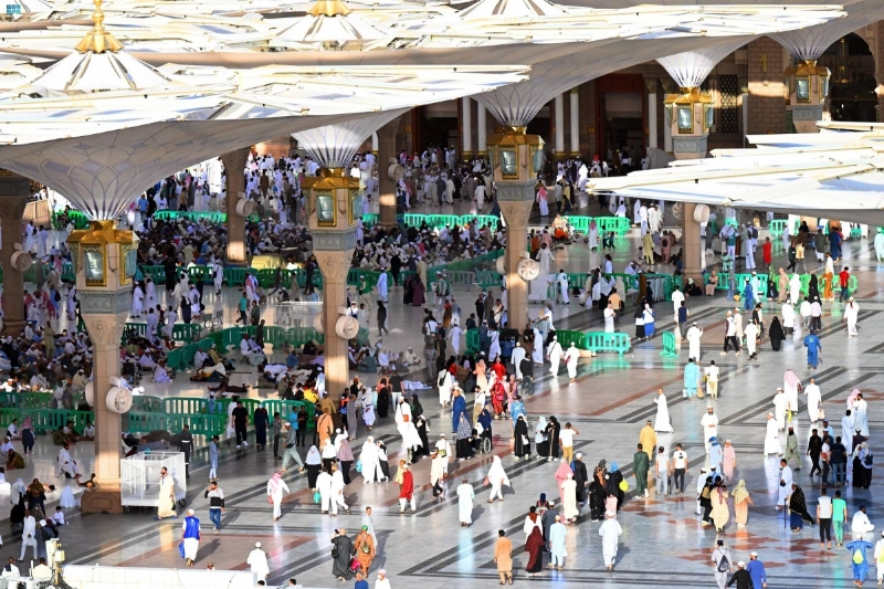 خدمات متواصلة لقاصدي المسجد النبوي (مكة)
