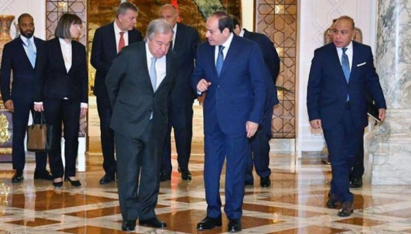 الرئيس المصري وسكرتير الأمم المتحدة (مكة)