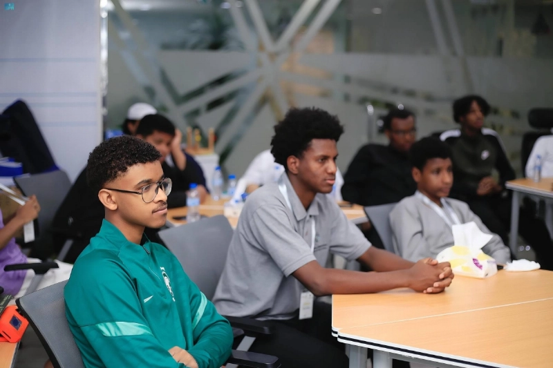 مشاركون في المبادرة التطوعية (مكة)