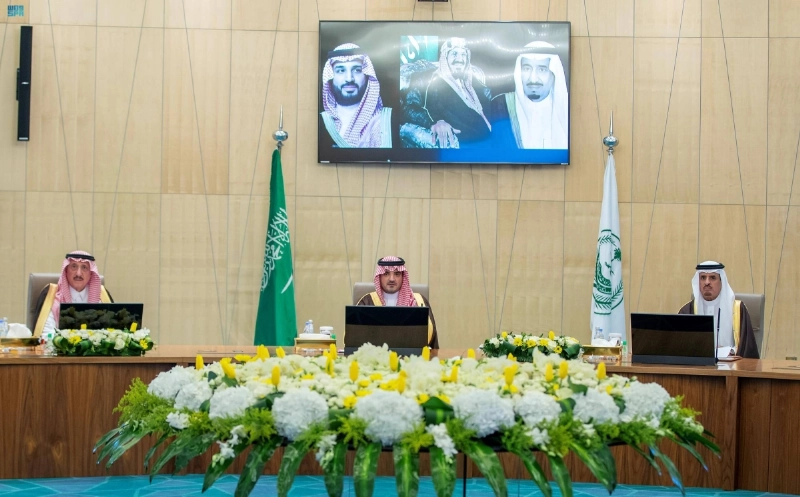 عبدالعزيز بن سعود مترئسا الاجتماع (مكة)