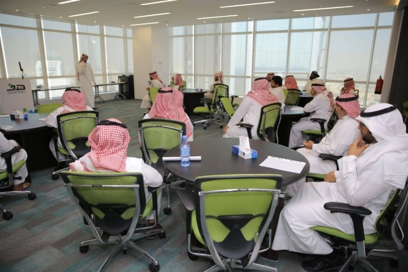 أحد البرامج التدريبية لباحثين عن عمل