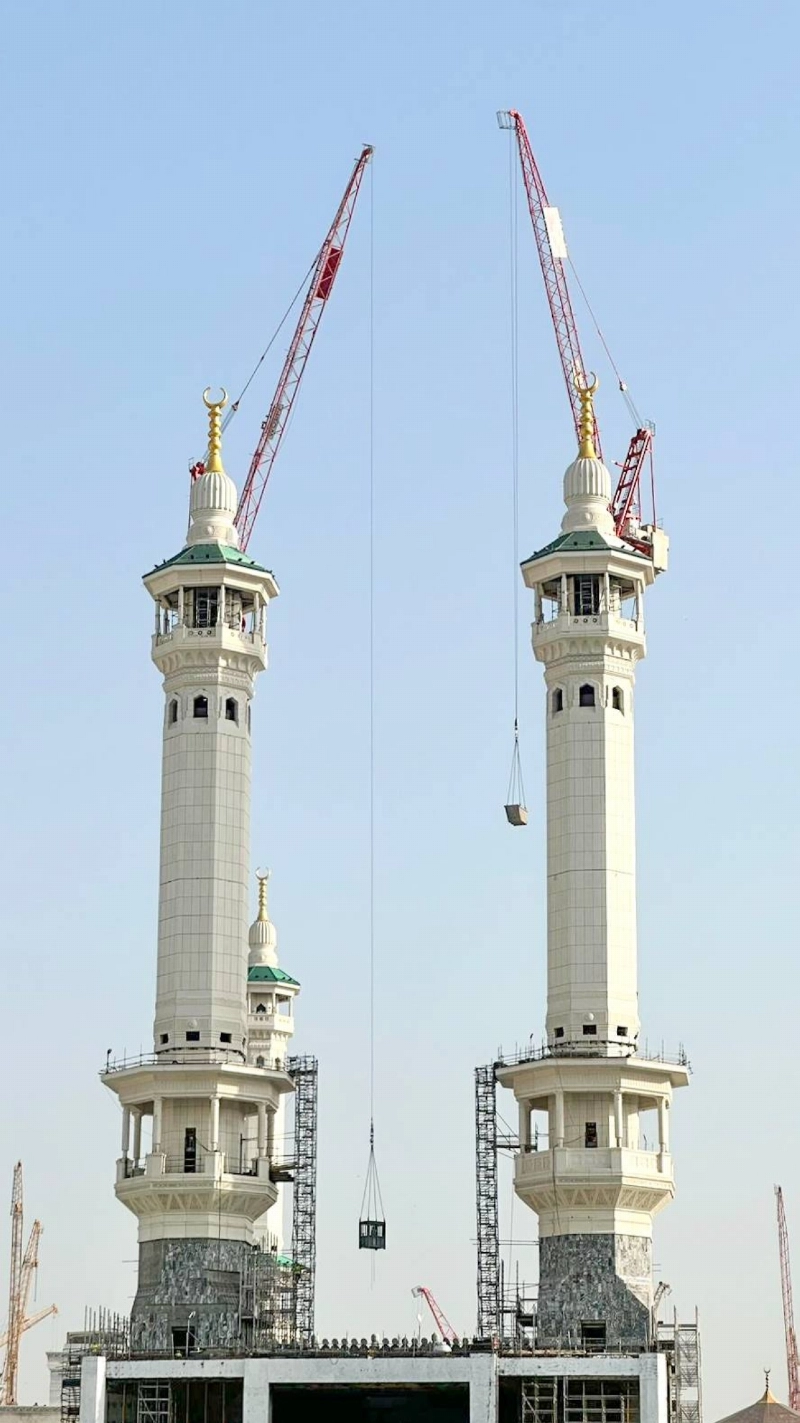 (أنس الحارثي)