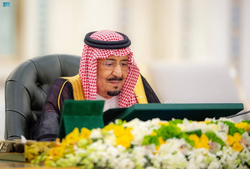 الملك سلمان مترئسا جلسة المجلس