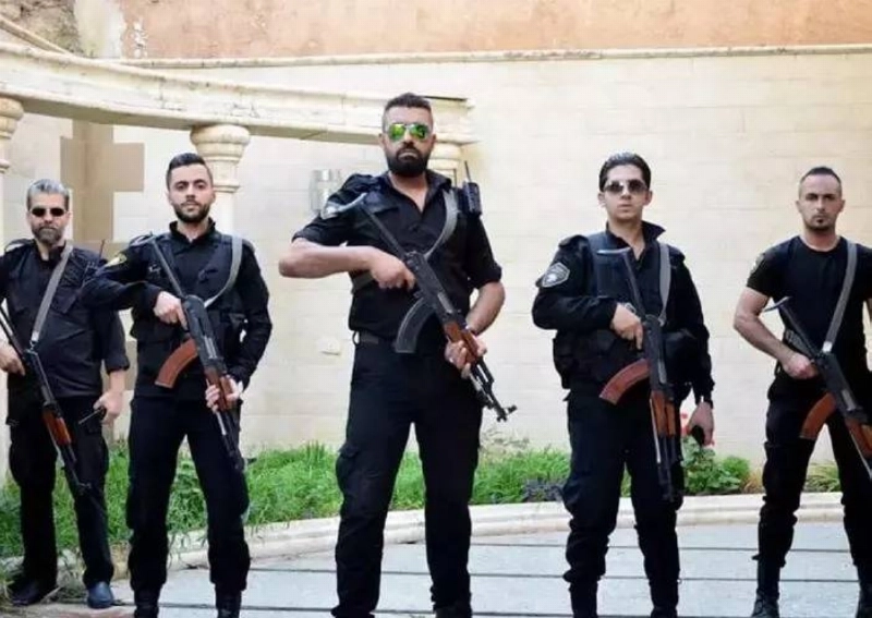 عناصر من الأمن السوري (مكة)
