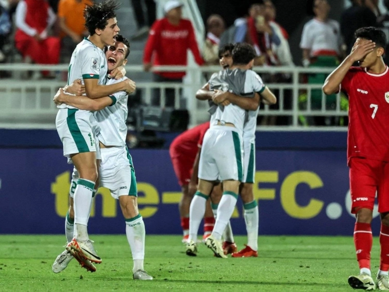 لاعبو العراق بعد التأهل