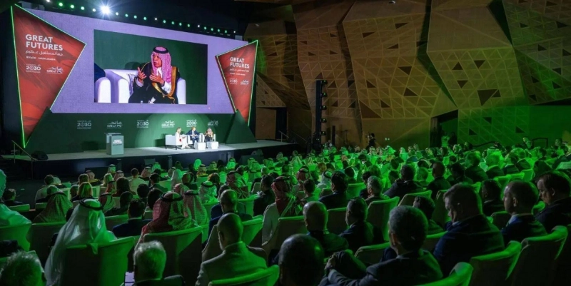 القصبي متحدثا في المؤتمر