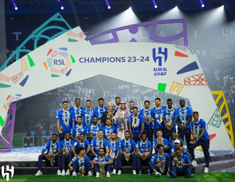 من تتويج الهلال