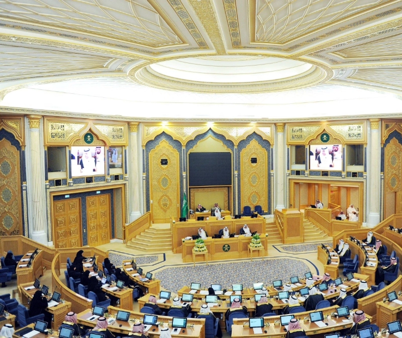 من جلسة الشورى بالرياض أمس (مكة)