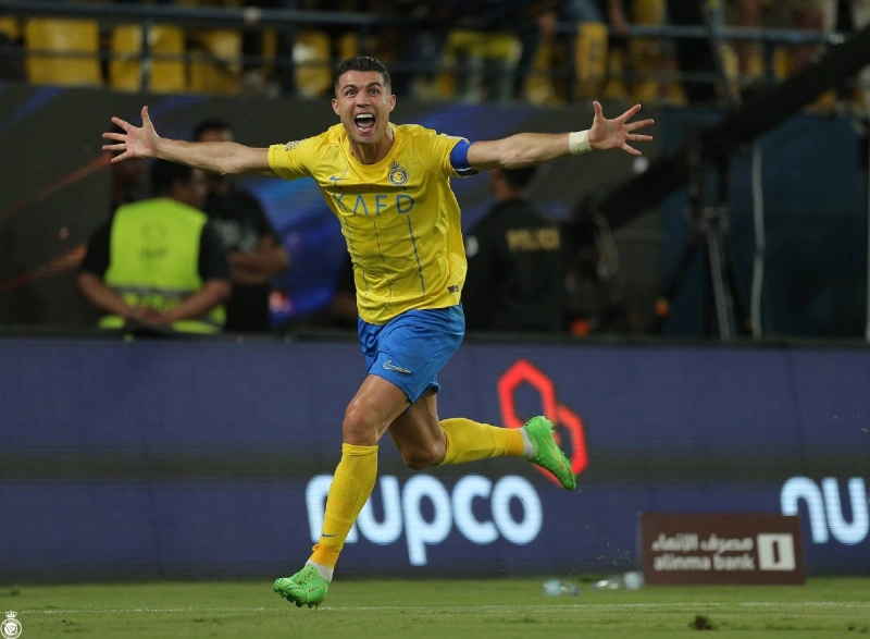 رونالدو يحتفل بـ«الهداف التاريخي» في مباراة النصر والاتحاد