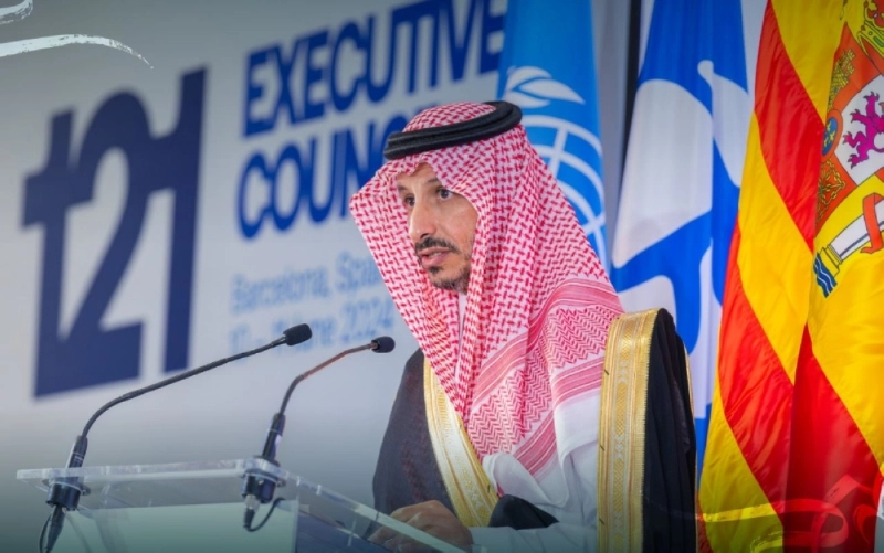 الخطيب يلقي كلمته