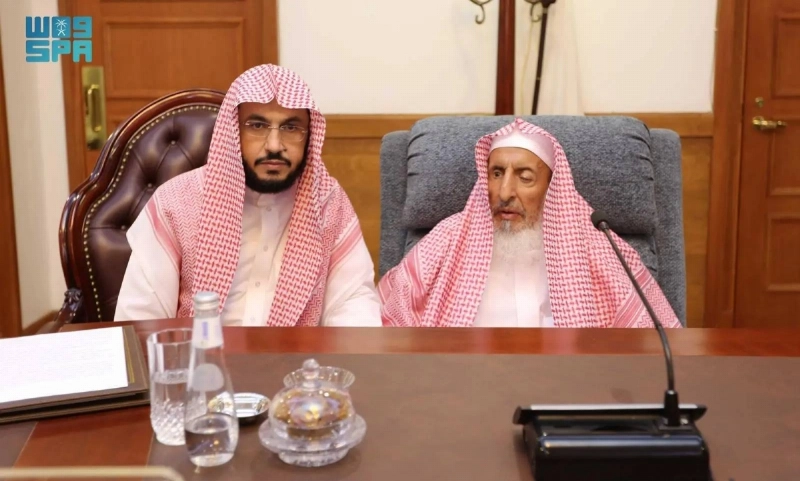 عبدالعزيز آل الشيخ خلال كلمته (مكة)
