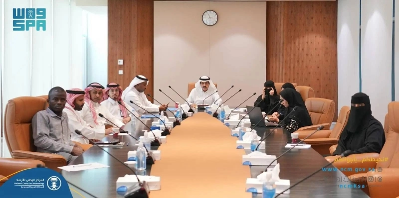 مشاركون في الندوة العلمية الافتراضية (مكة)