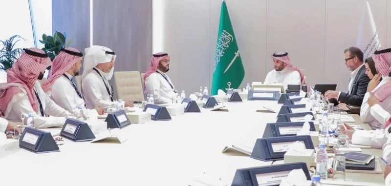 من اللقاء