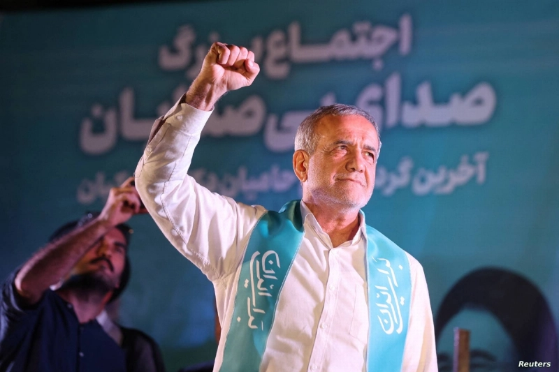 مسعود بزيشكان