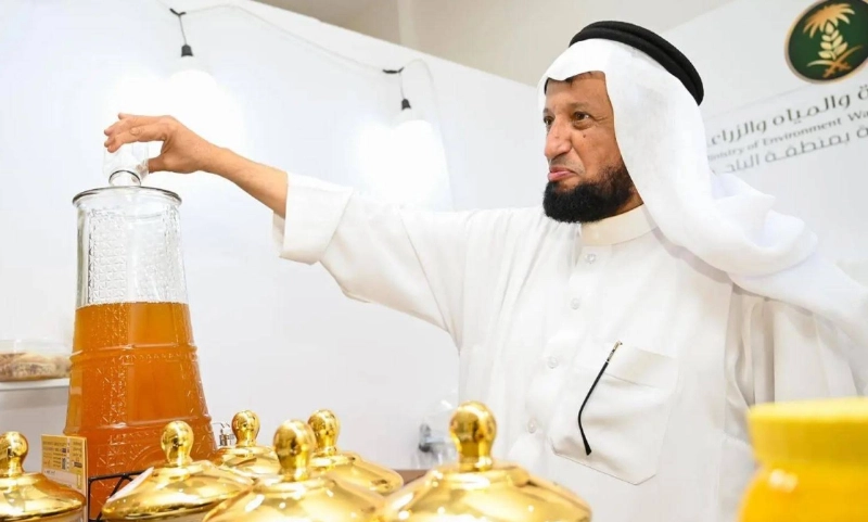 من المشاركين في المهرجان الدولي