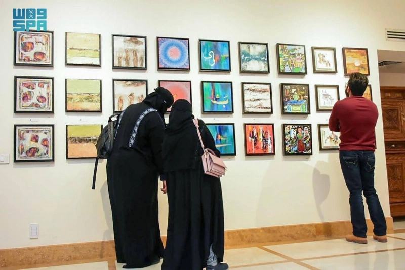 أعمال فنية لفنانين من أنحاء المملكة
