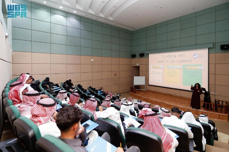 جانب من إحدى الدورات