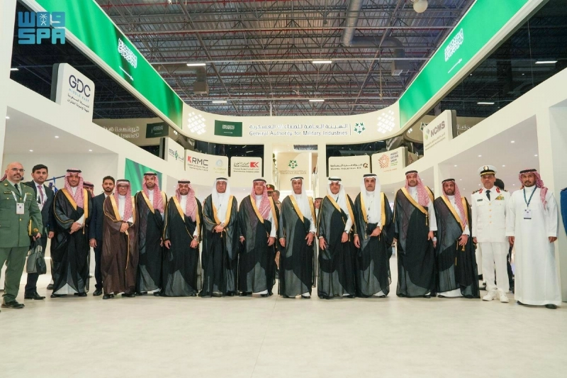 ممثلو الجهات المشاركة في المعرض