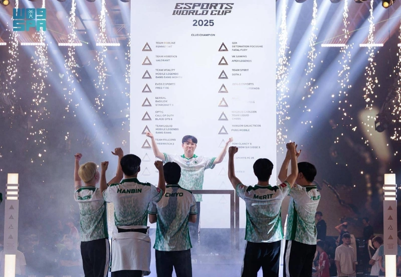 تتويج Team Falcons ببطولة (Overwatch 2)