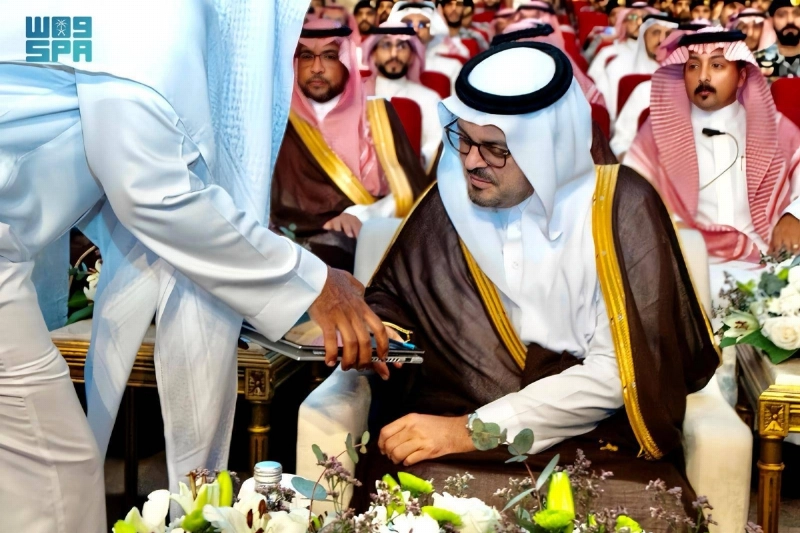 تدشين المنصتين