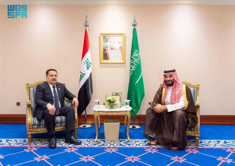 ولي العهد يلتقي رئيس الوزراء العراقي