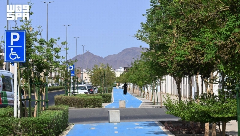 F10480841