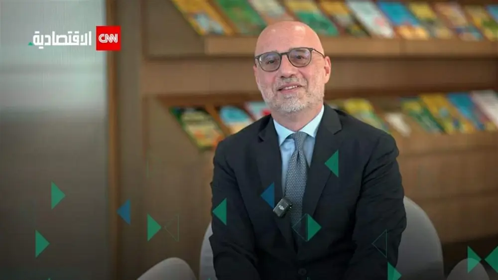 السفير الإيطالي لـCNN الاقتصادية: الاستثمارات الإماراتية في إيطاليا تعكس ثقة متبادلة ورؤية مشتركة للنمو
