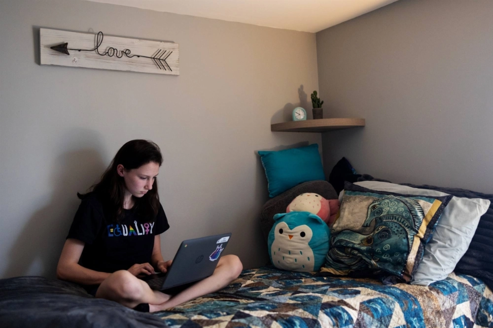 ‘Writing is thinking’: Brain study prompts debate on ChatGPT use in education