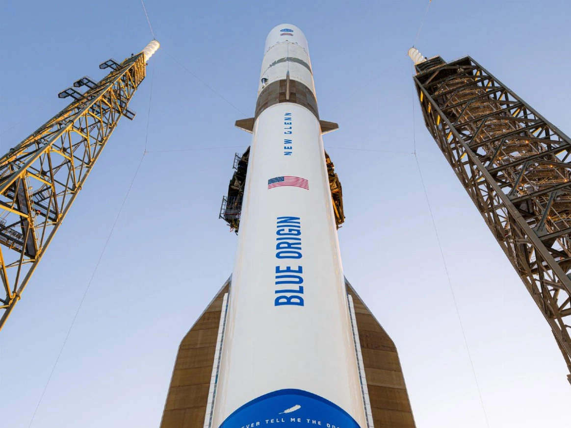 تكثّف الولايات المتحدة الجهود لإعادة رواد الفضاء إلى سطح القمر في 2028