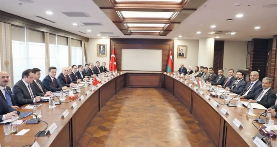 سلطنة عمان وتركيا تؤكدان أهمية تعزيز الشراكة الاقتصادية وتوسيع مجالات التعاون الثنائي