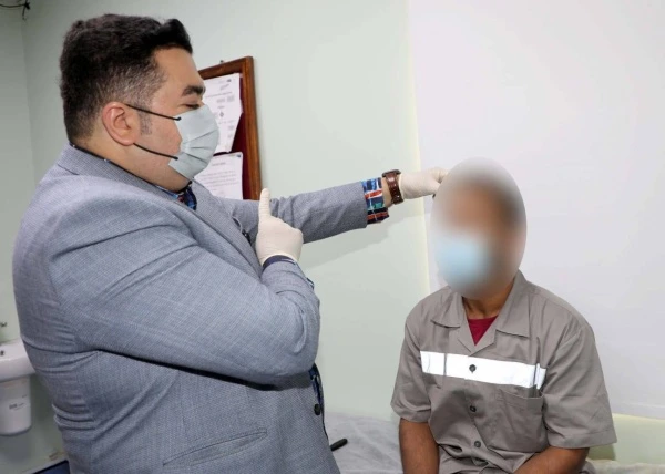 أطباء بالصحة: رعاية متكاملة وخدمات طبية على مدار الساعة لنزلاء "الإصلاح والتأهيل"